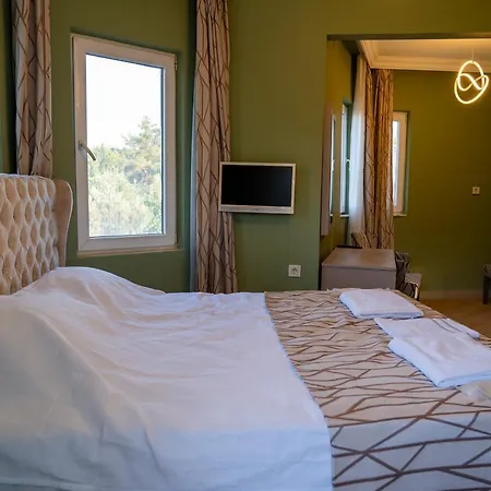Garden Hotel